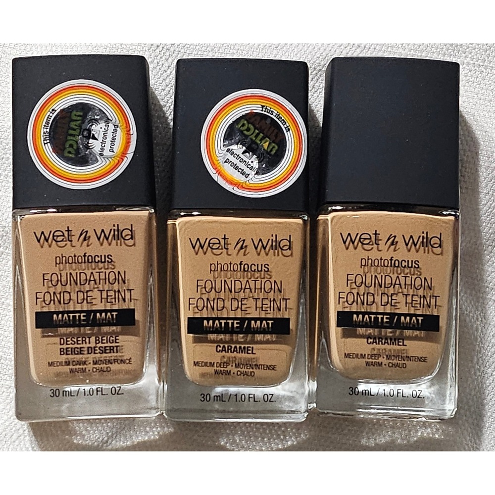 Wet n Wild Photo Focus Matte Foundation 2- Desert Beige 372C 1- Caramel 374C LOT